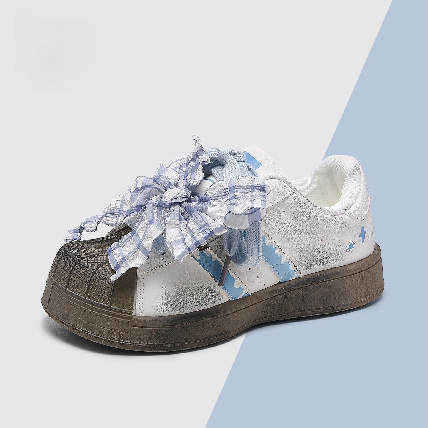 women sneakers