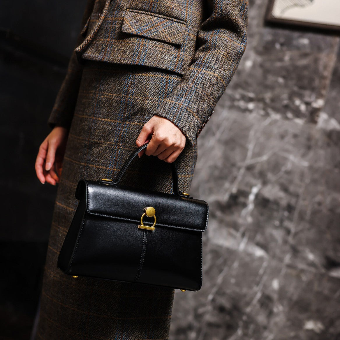 Retro Luxury Women's Small Square Bag for Commuting